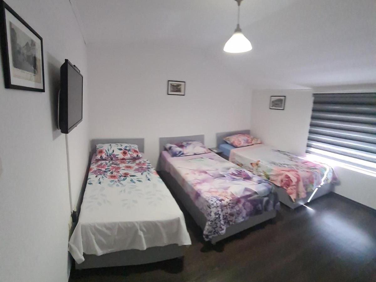 מוסטר Hostel Fm מראה חיצוני תמונה
